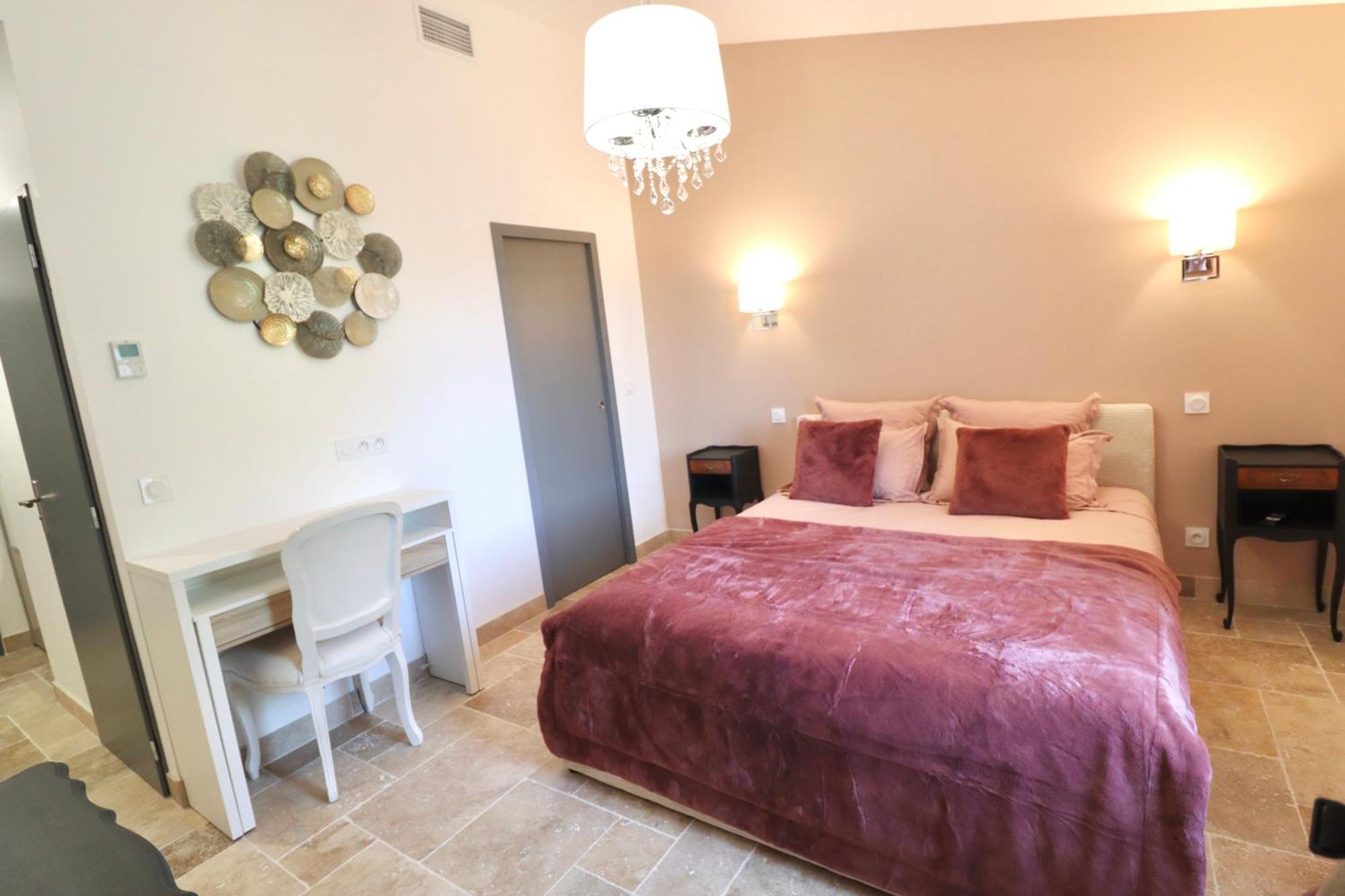 Chambres D'Hotes Avec Jacuzzi Et Piscine Au Mas De Cadoule Saint-Just (Herault) Quarto foto