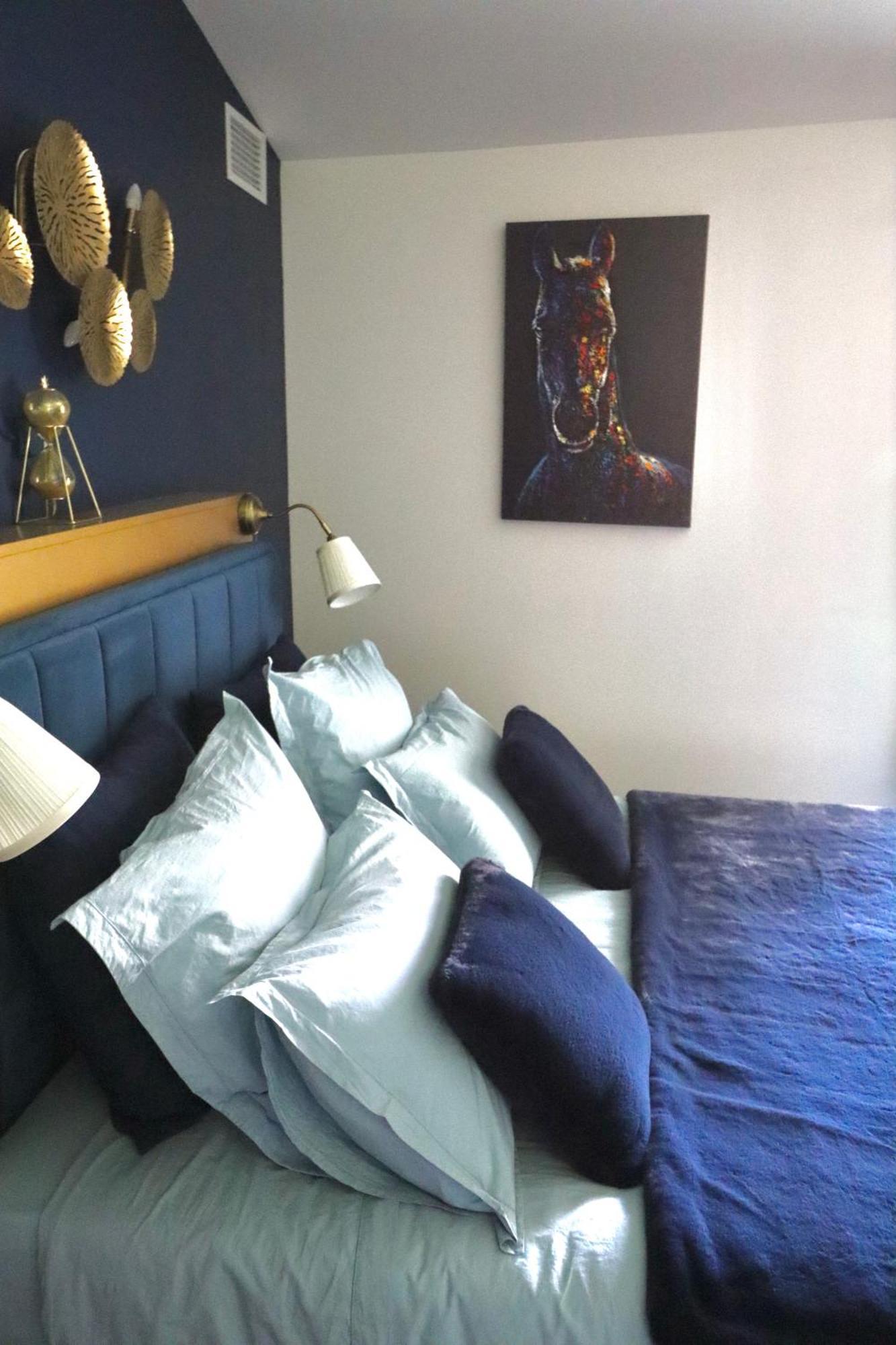 Chambres D'Hotes Avec Jacuzzi Et Piscine Au Mas De Cadoule Saint-Just (Herault) Quarto foto